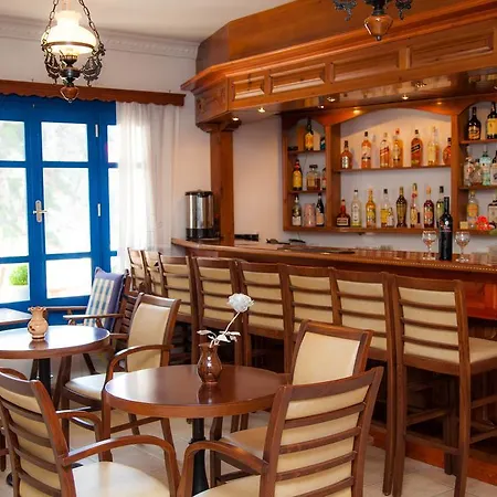 Blue Waves 3* Kyra Panagia