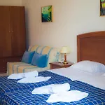 Aparthotel Blue Waves Kyra Panagia
