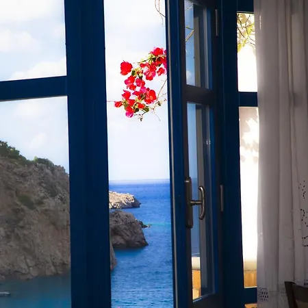 Blue Waves 아파트호텔 3*