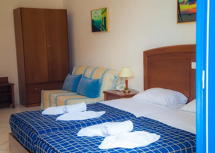 Aparthotel Blue Waves Kyra Panagia